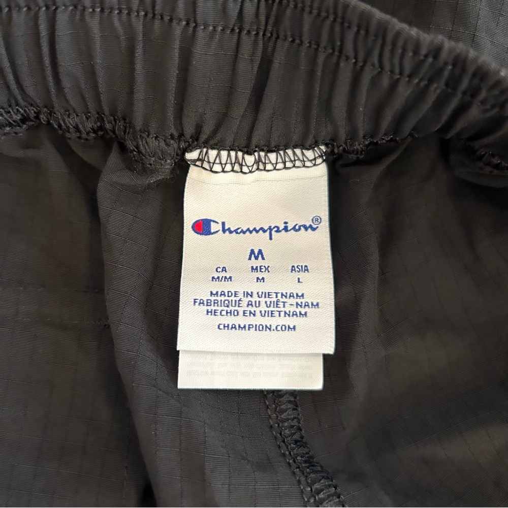 Champion Active Outdoor Shorts NEW - Picture 7 of 8